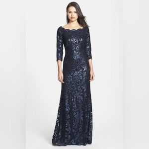 Tadashi Shoji Boat Neck Lace Sequined Navy Floor Length Dress Size 2